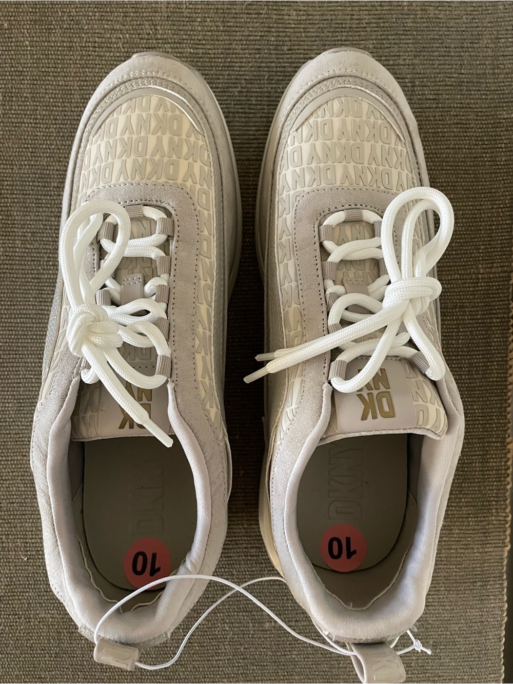 DKNY Lace-Up Sneaker Sneakers